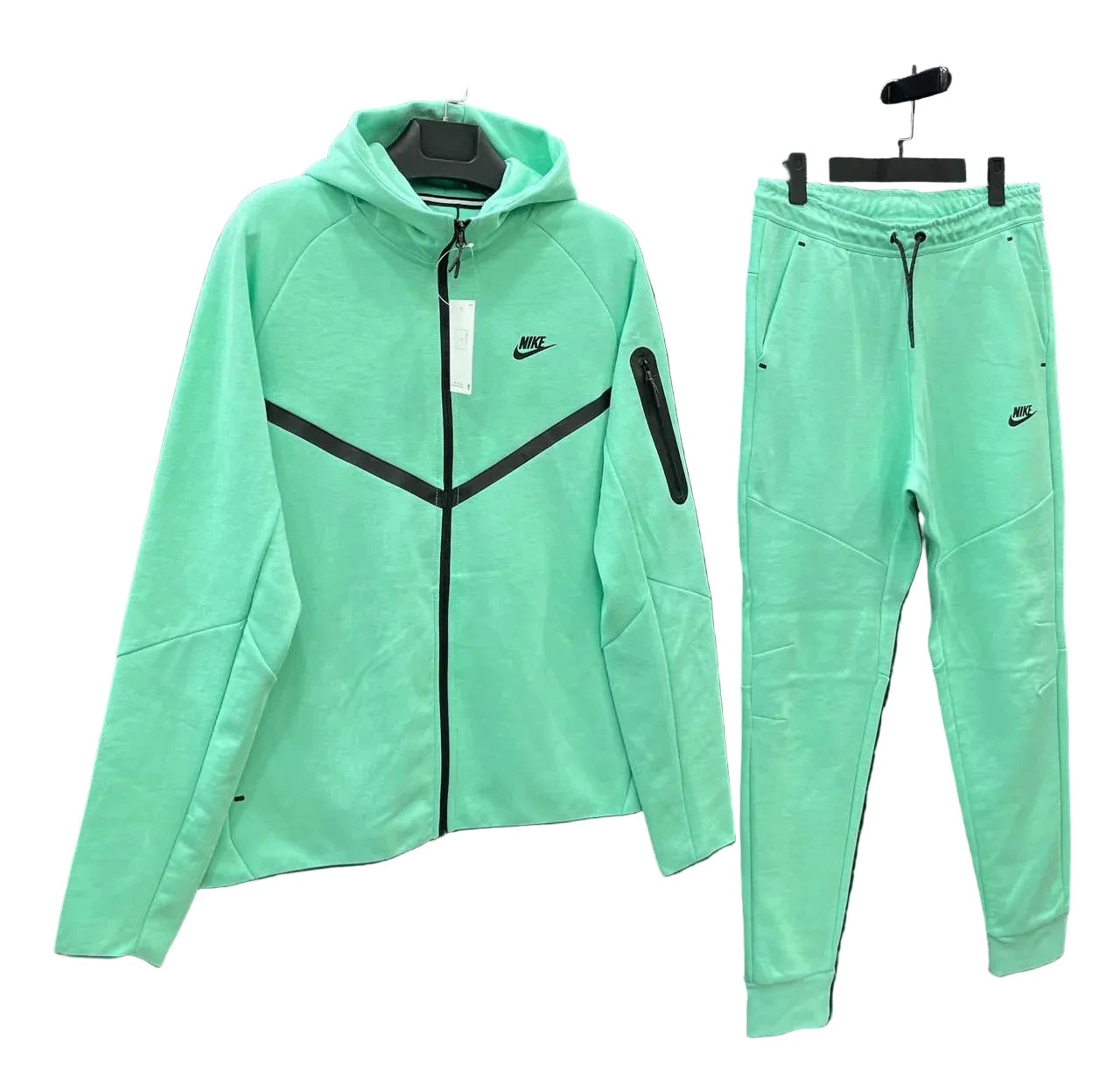 Komplet Nike Tech Fleece Light Green