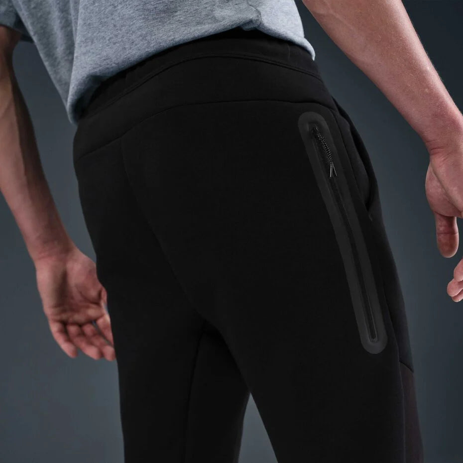Komplet Nike Tech Fleece Grey-Black-Red